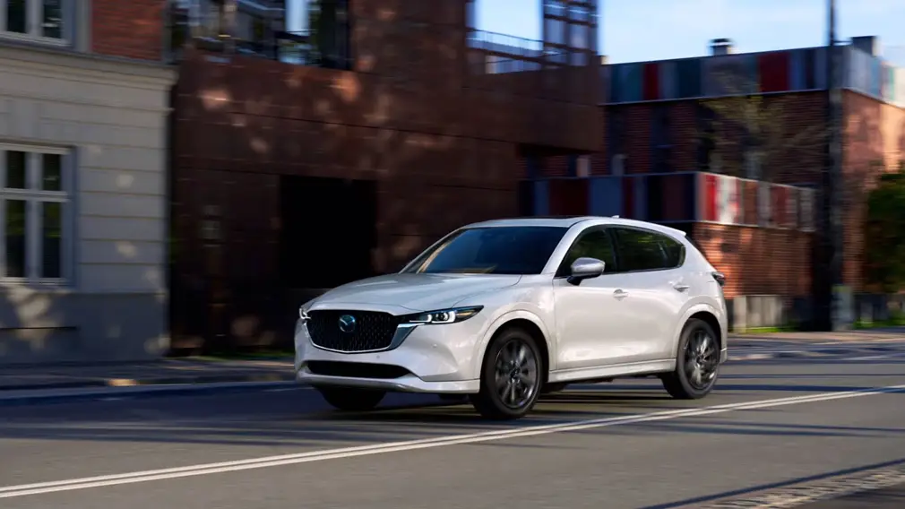 Mazda снова в России: CX-5 и CX-50 доступны у официальных дилеров