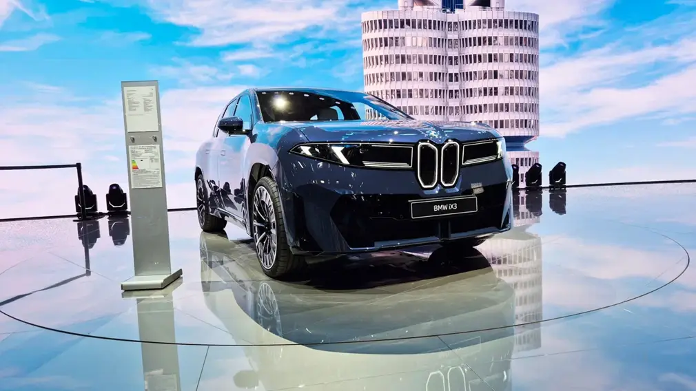 BMW iX3