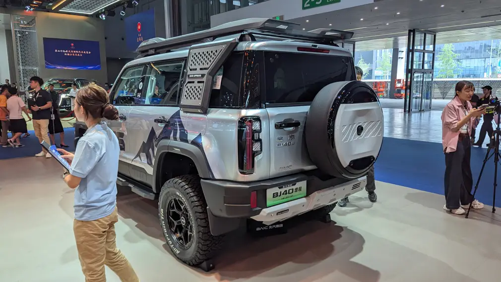 Автосалон в Чэнду 2026 / Beijing BJ40 с пакетом Everest