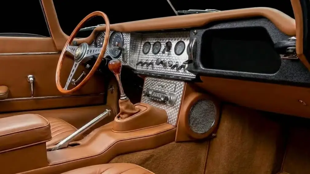 Jaguar E-Type Speedster с V12 и механикой