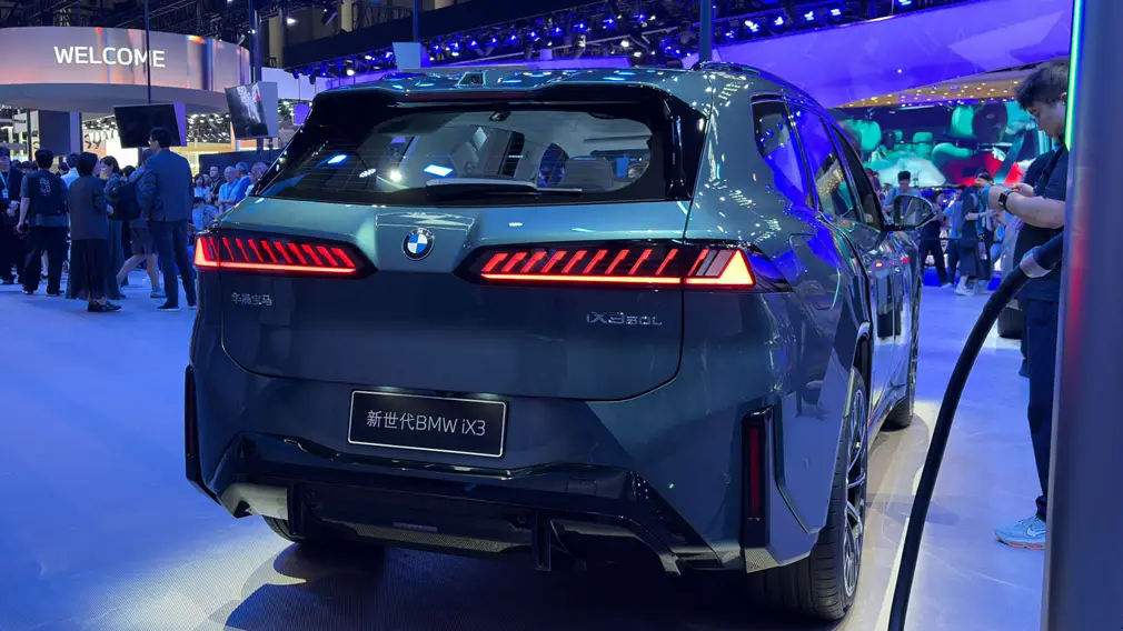 BMW iX3