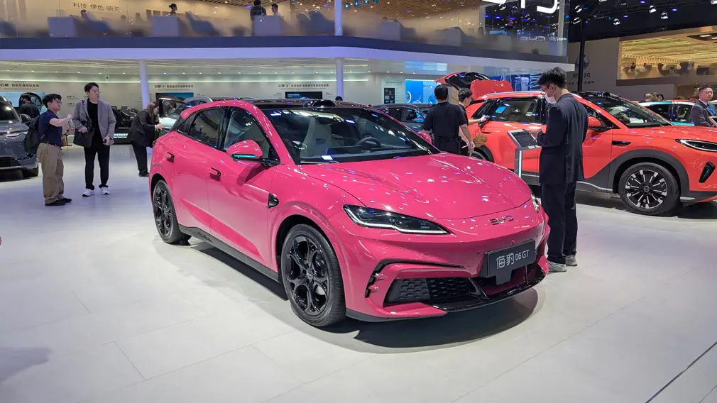 Автосалон в Пекине 2026 / BYD Sealion 06