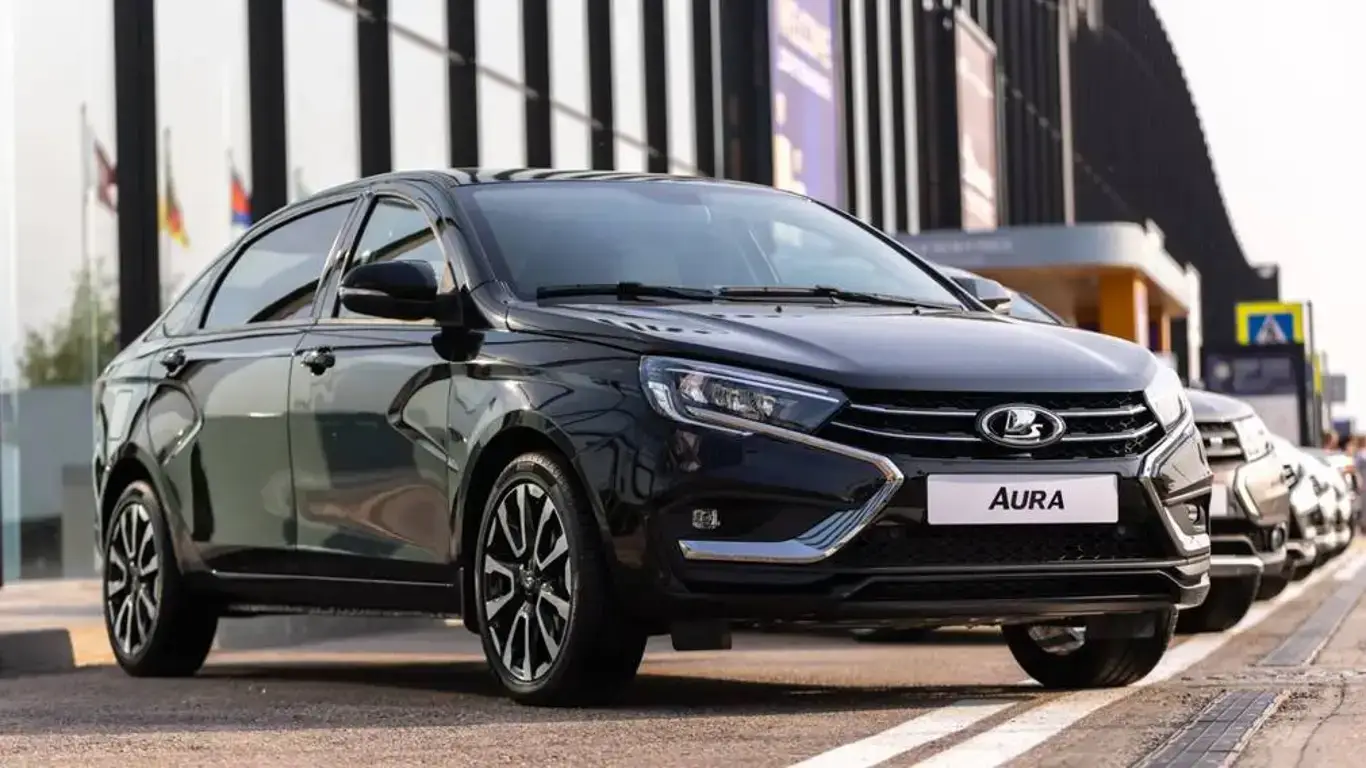 АвтоВАЗ начал выпуск новой версии седана Lada Aura для госструктур |  ТАРАНТАС НЬЮС