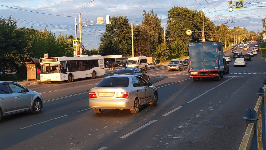 Автоэксперт рассказал, как правильно открыть замерзшую дверь автомобиля .