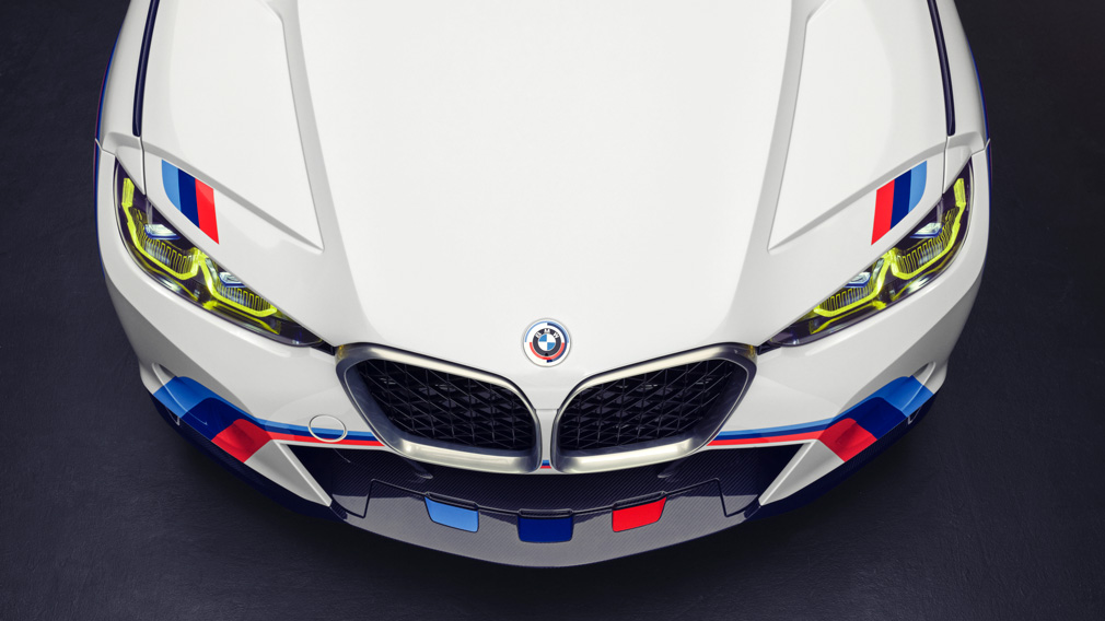 BMW представила лимитированное спорт-купе BMW 3.0 CSL