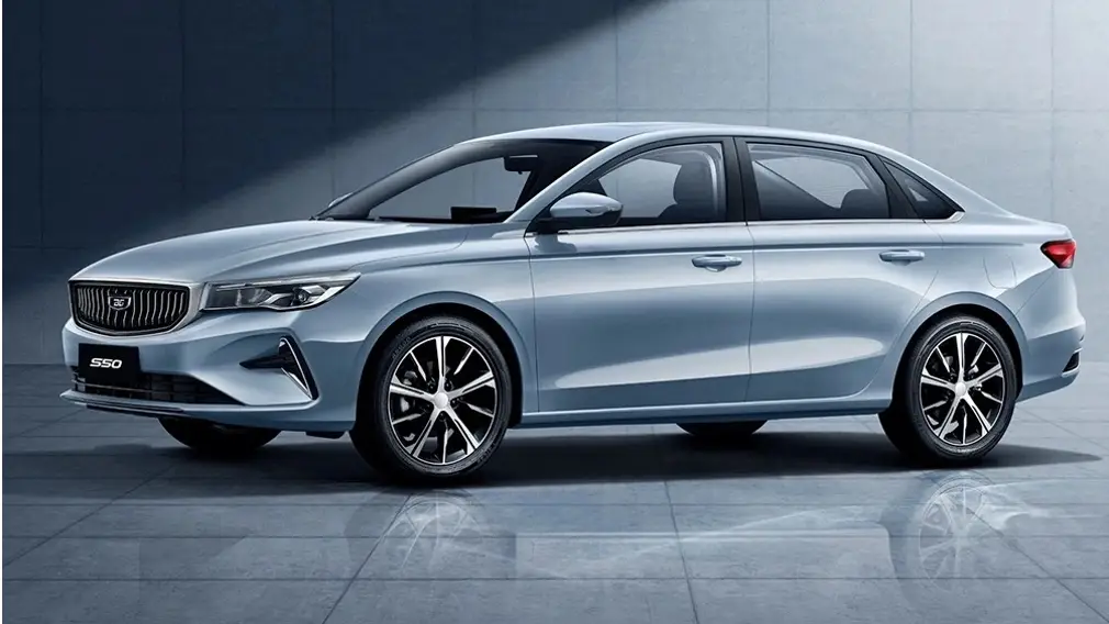 Даже ЛАДА столько не стоит: китайские седаны распродают, но только рядом с Россией