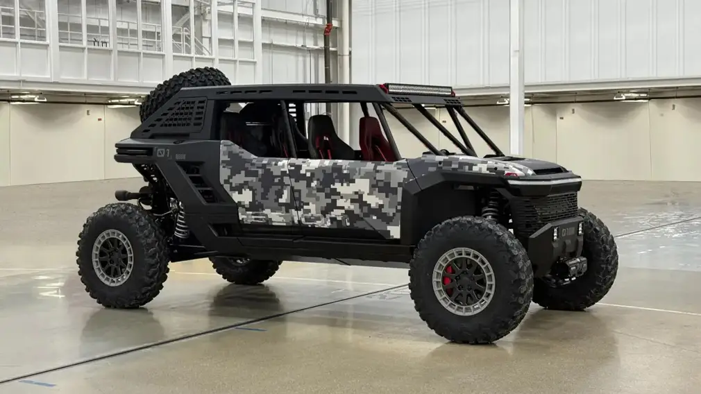 Футуризм и пыль пустыни: теперь он выглядит как машина с другой планеты