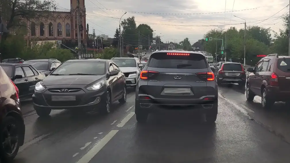 Пожилых водителей в РФ планируют пускать за руль только после медосмотра