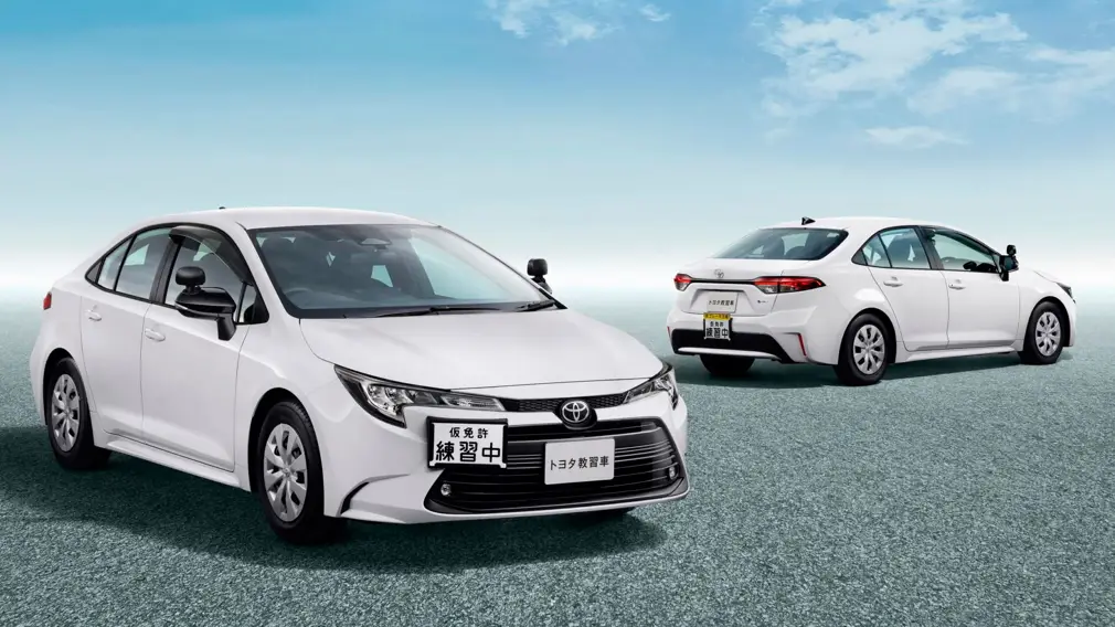 Toyota Corolla с шестью педалями стала самой доступной версией модели
