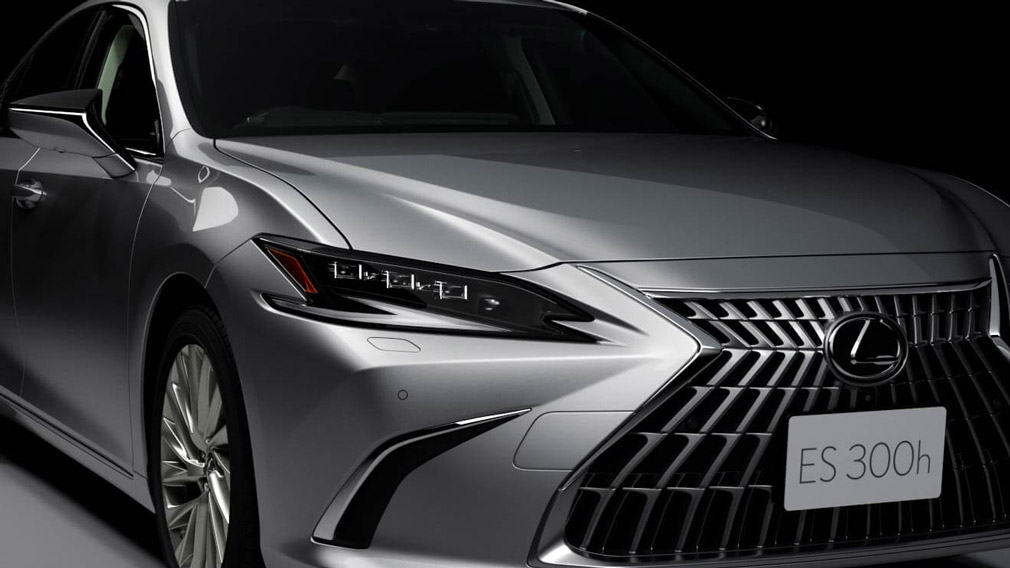 Компания Toyota выпустила специальную версию бизнес-седана Lexus ES для рынка Японии