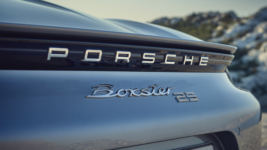 Юбилейный Porsche Boxster проверили в лосином тесте