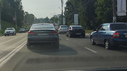«Газета.ру»: Минпромторг запустил подготовку к переводу автопрома в РФ на «Евро-6»