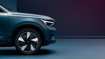 Электрокроссовер Volvo XC40 Recharge проверили в лосином тесте
