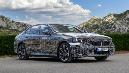 Новый электрический седан BMW i5 дебютирует 24 мая