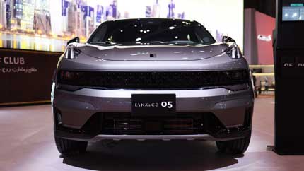 Купеобразный кроссовер Lynk & Co 05 представлен на автосалоне в Катаре