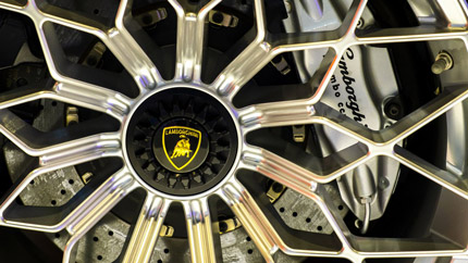 В РФ выставили на продажу редчайший Lamborghini Countach за 84 млн рублей