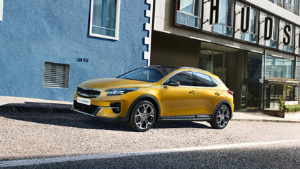 Компания KIA опубликовала первые изображения обновленной KIA XCEED 2023 года
