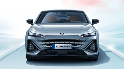 В РФ может приехать новый лифтбек CHANGAN UNI-V