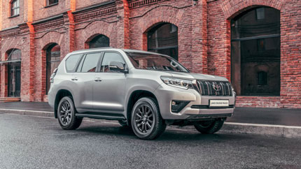 Россияне активно покупают «серые» внедорожники Toyota Land Cruiser