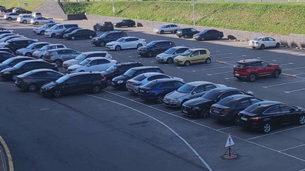 Грузия полностью перекрыла поставки авто в РФ