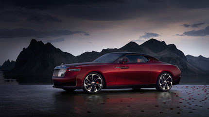 Rolls-Royce представил эксклюзивный кабриолет La Rose Noire Droptail