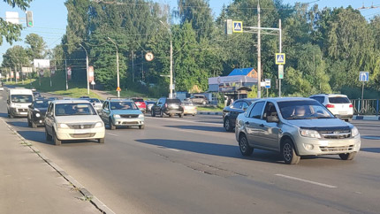 В РФ утвердили изменения в ПДД: два новых знака и многое другое