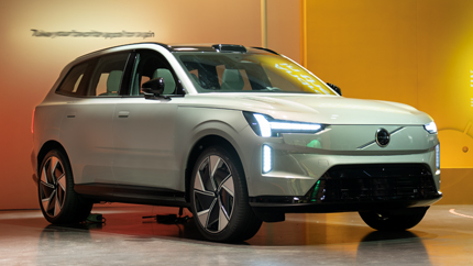 Запуск производства Volvo EX90 и Polestar 3 отложен из-за ошибок в программном обеспечении