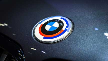 BMW не спешит отказываться от двигателей внутреннего сгорания