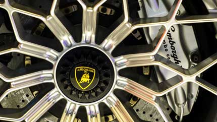 Машину Бэтмена Lamborghini Murcielago продают в Москве за 33 млн рублей