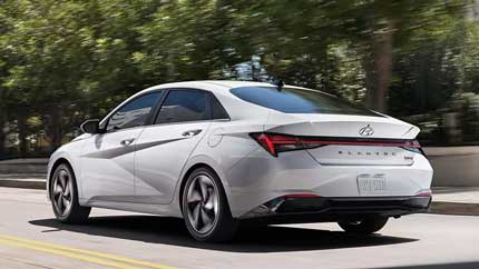 Почти 40 тыс. гибридных Hyundai Elantra попали под отзыв из-за возможного непреднамеренного ускорения