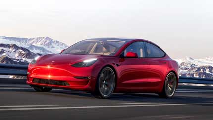 Компания Tesla продолжает снижать цены на свои электрокары