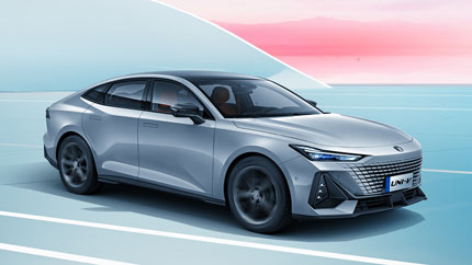 Названы недостатки китайского лифтбека Changan Uni-V