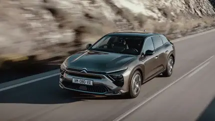 В России изменилась стоимость кроссовера Citroen C5 X