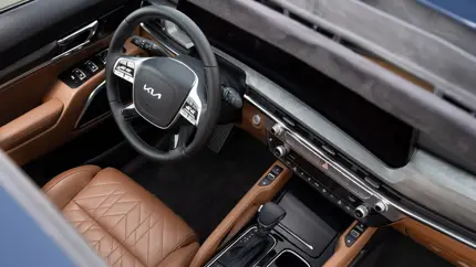 Более 462 тыс. кроссоверов Kia Telluride попали под отзыв – их сиденья могут загореться