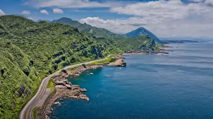 3000 км, три недели и два круга вокруг острова: Porsche показала Curves Taiwan