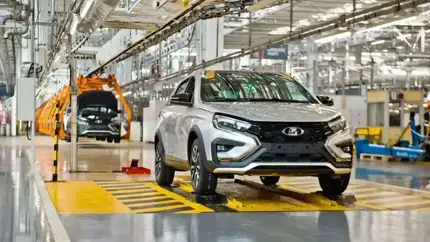 Резкое снижение: российский автопром в октябре 2025 года обвалился примерно на 40%