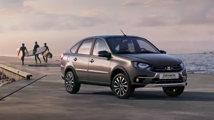 Lada Granta осталась первой, но кроссоверы заняли семь мест в топ-10