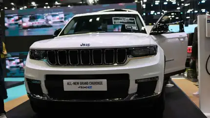 Просторный салон и хорошее оснащение: в России продают новый внедорожник Jeep Grand Cherokee