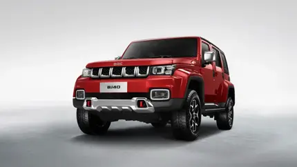 В России рамный внедорожник BAIC BJ40 за год стал дороже на 591 тыс. рублей