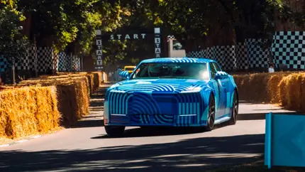JLR привезла в Гудвуд Range Rover Electric и новый Jaguar GT