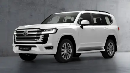 В России до сих пор продают новые Toyota Land Cruiser 300 2022 года выпуска: сколько за них просят