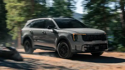 На рынке РФ появился новый Kia Sorento в топовой версии