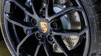 Компания Porsche меняет стратегию на китайском рынке