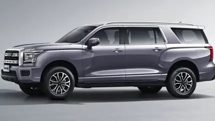 Автодилеры начали продавать в РФ внедорожник Haval, похожий на Toyota Fortuner