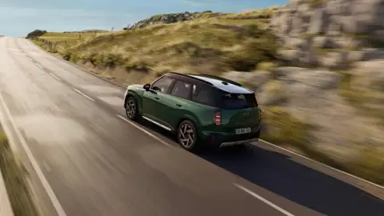 204 л.с., 66,5 кВт·ч и 501 км: MINI обновила предложение Countryman E