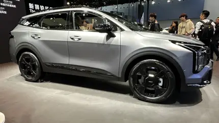 Новый Kia Sportage растянули до базы около 2790 мм и впервые поставили 20-дюймовые колёса