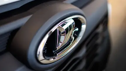 Немцы спешат избавиться от LADA Vesta: автомобиль продают дешевле, чем в РФ