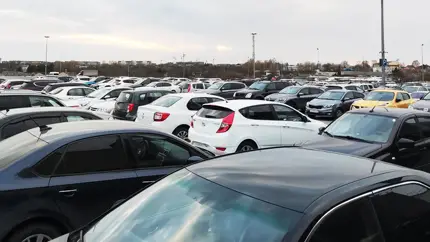 Люксовые Maserati и бюджетные электрокары Fiat: спрос падает, заводы замирают
