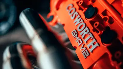 Cosworth сравнила нынешний период разработки гиперкаров со своей эпохой побед в Формуле-1