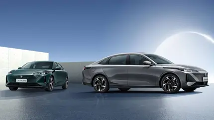 Скидки до 440 тыс. рублей: в России распродают новые седаны Changan Lamore 2023 года выпуска